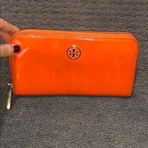 Orange Tory Burch wallet
